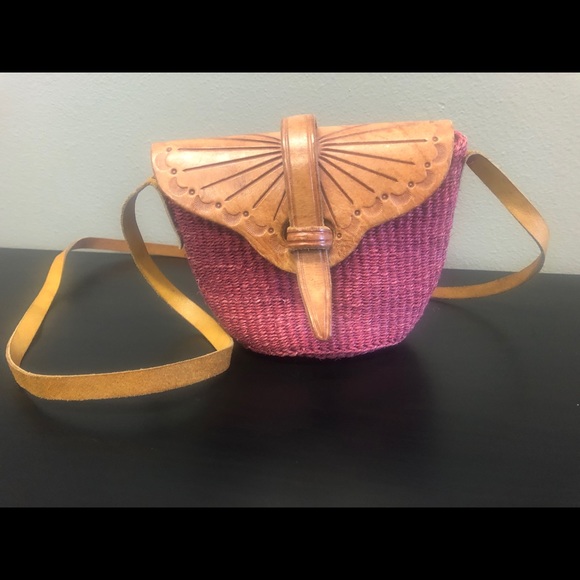 Handbags - Vintage Tooled Leather Purse